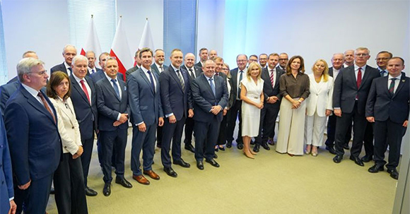 Najbardziej aktywne uczelnie stawiają na maturzystów z całej Polski
