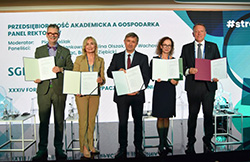 Porozumienie w sprawie utworzenia think tanku KRUE insight