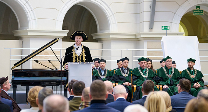Politechnika Warszawska świętuje 200 lat innowacji i tradycji