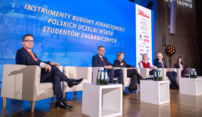 Jak uczynić polskie uczelnie atrakcyjniejszymi?