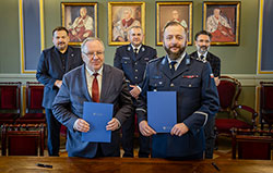 Uniwersytet Wrocławski walczy z cyberprzestępczością