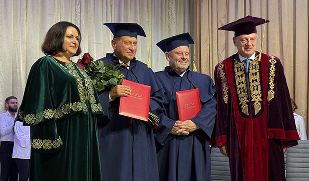 Rektorzy UW i AGH doktorami honoris causa